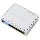 Routeur MikroTik RB750UP avec ports PoE passif